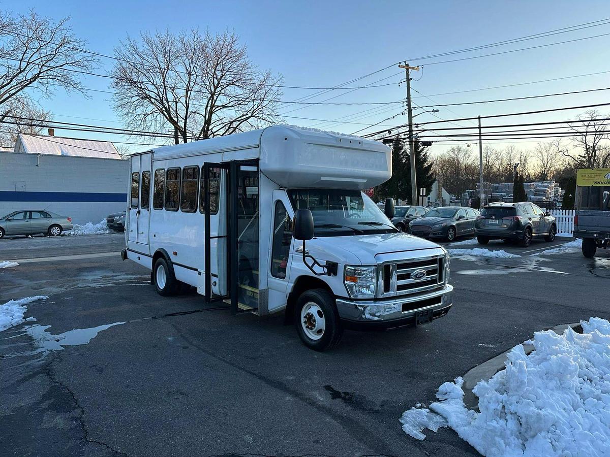 ford e-series cutaway 2017 1FDFE4FS2HDC46320 image ford e-series cutaway 2017 1FDFE4FS2HDC46320 image